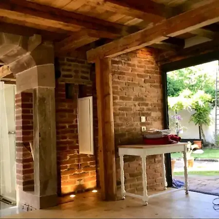Un Curieux Petit Pavillon Brumath
